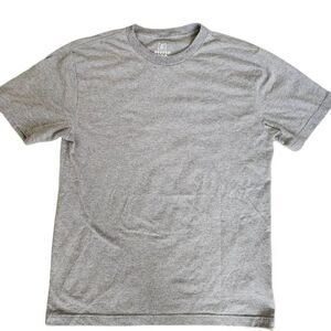 George medium Gray casual basic crew neck short sleeve t-shirt excellent conditi